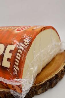 PROVOLONE AGED IMPORTED PICANTE image 1